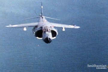 Footage of a Tense Aerial Battle During the Falklands War