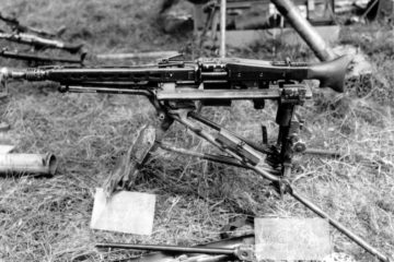 World War 2 Machine Gun Shootout: US versus German (1945)