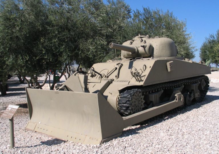 M4A3-Sherman-105mm-Dozer-latrun-1 | The Military Channel